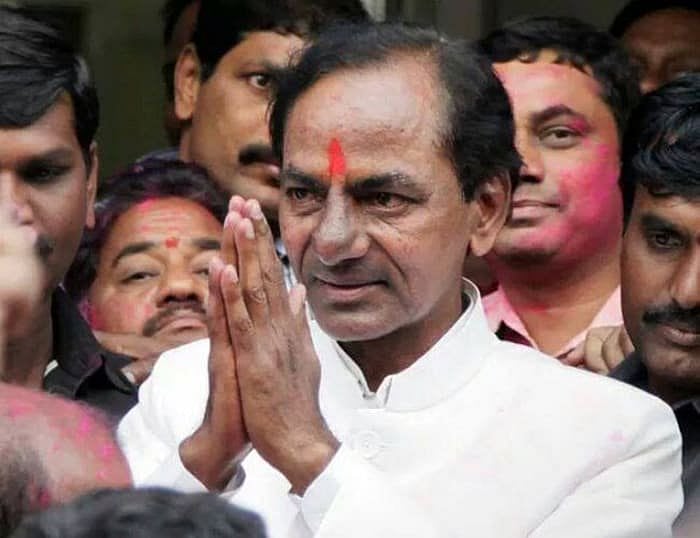 केसीआर ने ली तेलंगाना के सीएम पद की शपथ, राज्य की सत्ता पर दूसरी बार हुए काबिज