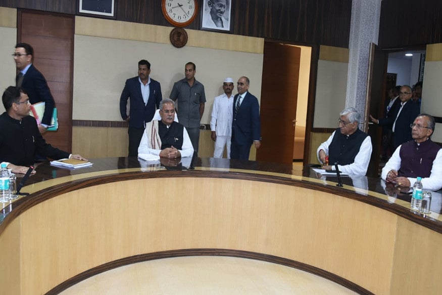 छत्तीसगढ़ में भी कांग्रेस ने वचन निभाया: सरकार गठन के 2 घंटे के भीतर किसानों की कर्ज माफी का फैसला