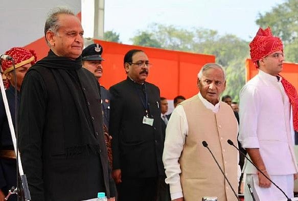  वीडियो: अशोक गहलोत ने ली राजस्थान सीएम पद की शपथ, पायलट बने डिप्टी-सीएम