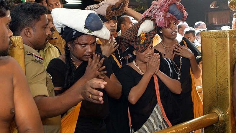सबरीमाला:  4 ट्रांसजेंडरों ने किए भगवान अयप्पा के दर्शन, दो दिन पहले नहीं मिली थी अनुमति 