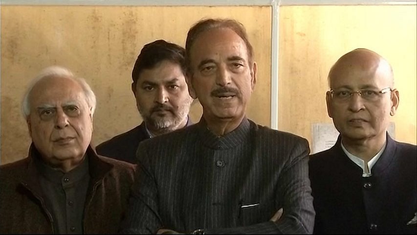 राफेल पर कांग्रेस ने तेज़ की हमलों की धार, कहा जेपीसी से कम पर कोई समझौता नहीं, विशेषाधिकार हनन का नोटिस दिया