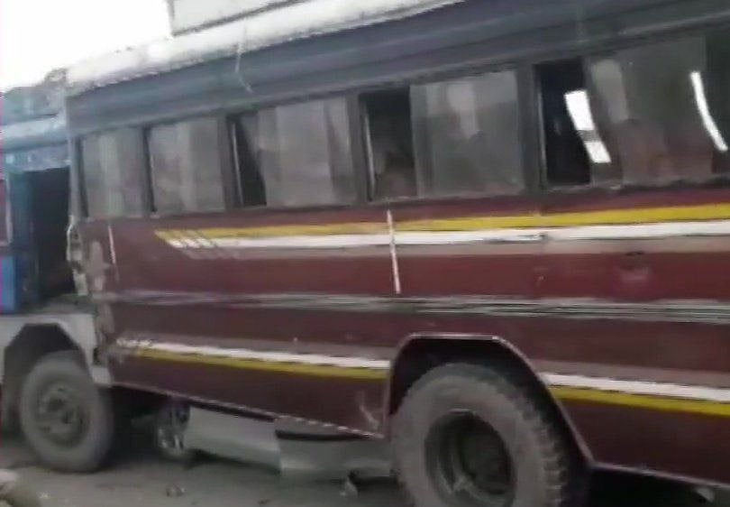 वीडियो: बिहार के मुजफ्फरपुर में कोहरे के चलते आपस में टकराईं कई गाड़ियां, 1 की मौत,15 घायल