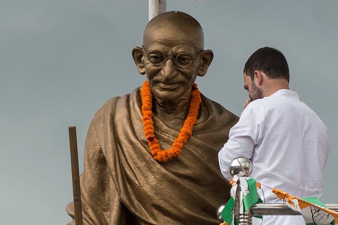 बापू की पुण्यतिथि पर राहुल ने श्रद्धांजलि देते हुए उनके संदेश को किया याद, राष्ट्रपति और पीएम ने  दी श्रद्धांजलि