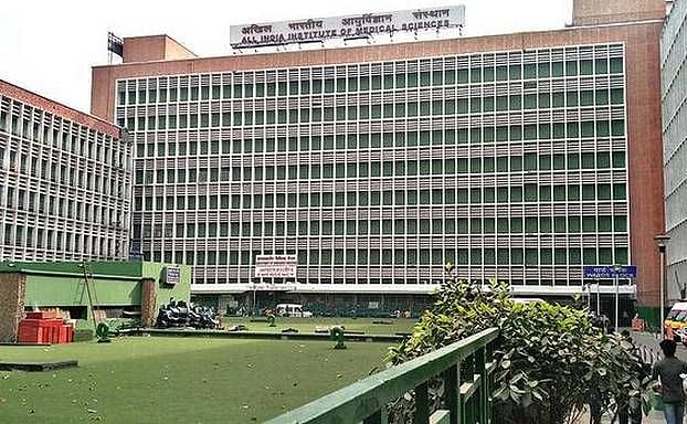 एम्‍स ने मांगी वरिष्‍ठ डॉक्‍टरों से जाति और धर्म की जानकारी, गुस्सा भड़कने पर लीपापोती की कोशिश