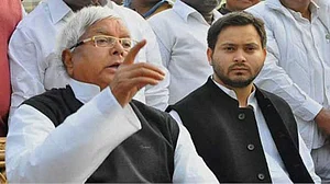 बिहार: बेलगाम अपराधियों पर लालू बोले, राज्य में कीड़े-मकोड़े की तरह मारे जा रहे हैं लोग, नीतीश को नहीं आती शर्म