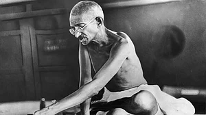 पुण्यतिथि विशेषः गांधी का राजनीति में धार्मिक नैतिकता पर जाेर था