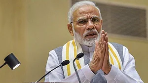 विष्णु नागर का व्यंग्यः विपक्षी एकजुटता पर हमलावर मोदी जी तो फकीर हैं, वह तो मुख्यमंत्री बनकर ही खुश थे!