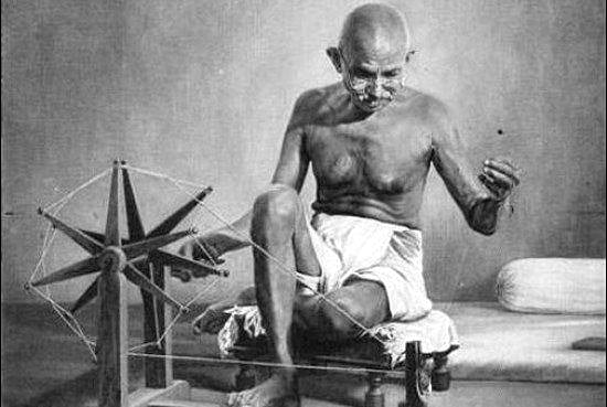 पुण्यतिथि विशेषः कर्मयोगी गांधी की कहानी चित्रों की ज़ुबानी