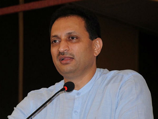 वीडियो: देखें मोदी सरकार के मंत्री के सबरीमाला मामले पर कैसे बिगड़े बोल-कहा, यह दिनदहाड़े हिंदुओं का बलात्कार