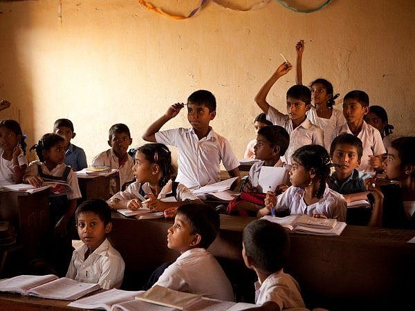 पीएम मोदी के गुजरात में ‘देशभक्ति’ का फरमान, स्कूली बच्चों को हाजिरी के दौरान बोलना होगा ‘जय हिंद या ‘जय भारत’