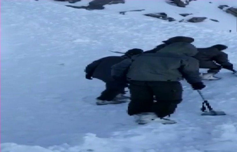 लद्दाख में बर्फीले तूफान से अब तक 3 की मौत, 7 पर्यटक गाड़ी सहित बर्फ के नीचे दबे
