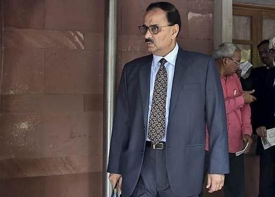 पीएम मोदी की अगुवाई वाली सेलेक्ट कमेटी ने आलोक वर्मा को सीबीआई से हटाया, अब आग बुझाने का जिम्मा