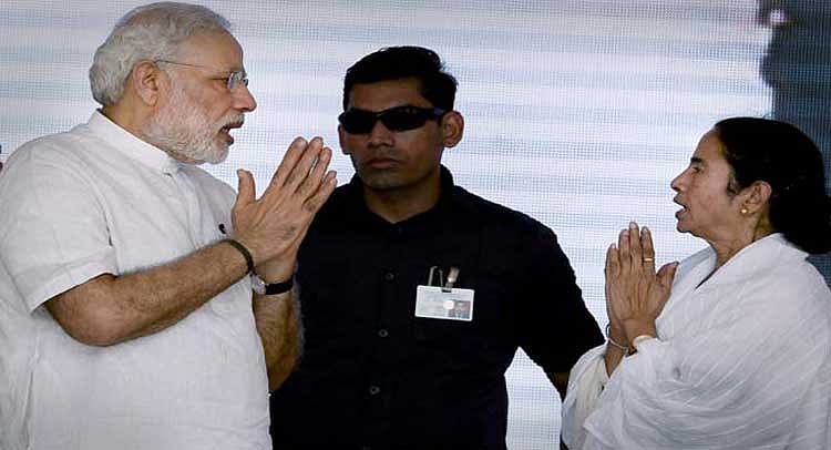 पुलवामा हमला: मोदी के लगतार कार्यक्रमों से ममता नाराज, बोलीं- तीन दिन का शोक घोषित करें पीएम