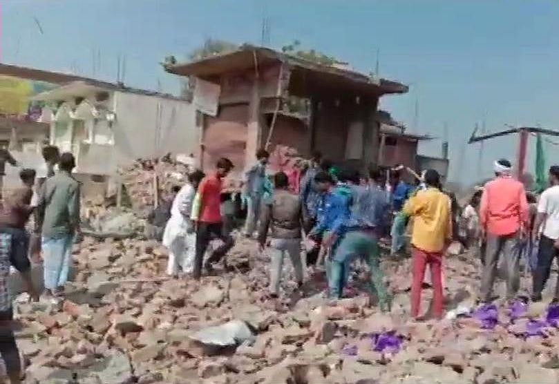 उत्तर प्रदेश: भदोही की एक मकान में विस्फोट, दस की मौत, तीन घायल