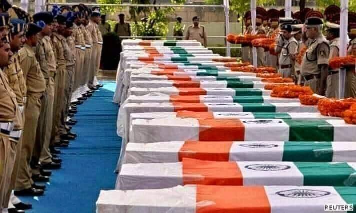पुलवामा आतंकी हमला: हमले से कुछ समय  पहले शहीद जवान ने पत्नी से की थी अपने दिल की बात, जाने क्या कुछ कहा!