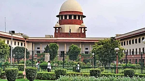 ईवीएम मामले में चुनाव आयोग को सुप्रीम कोर्ट का नोटिस, 21 दलों ने दायर की थी याचिका