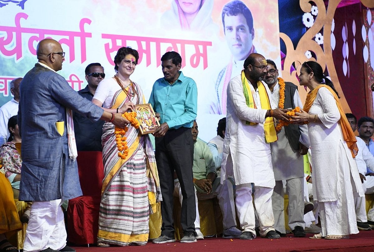 लोकसभा चुनाव 2019 LIVE: वाराणसी में प्रियंका गांधी बोलीं- आज इस देश में अंग्रेजों जैसी तानाशाही की स्थिति 