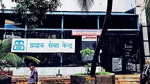 संकट के समय आरएसएस और शिवसेना से जुड़ी यूनियन की खामोशी से एमटीएनएल कर्मचारी नाराज, नहीं देंगे बीजेपी को वोट