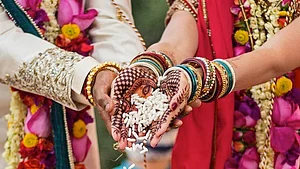 चुनावी सीजन में की शादी तो भरना पड़ेगा भारी जुर्माना, जानिए क्या है नियम