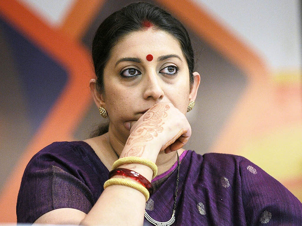 बीजेपी ने पहली लिस्ट में काटे यूपी के 6 मौजूदा सांसदों के टिकट, स्मृति ईरानी के नाम के आगे लिखा पारसी