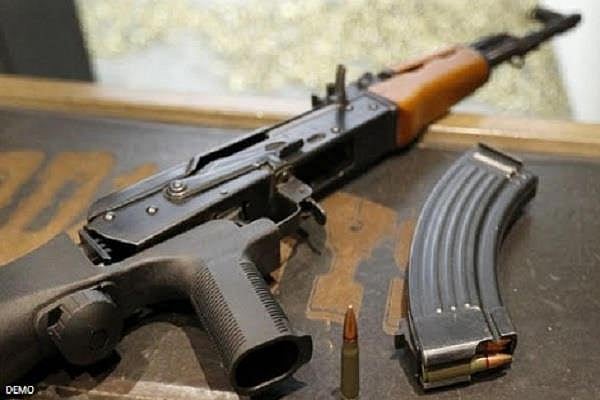 बिहार में फिर बरामद हुईं 2 एके-47, मुठभेड़ में 3 बदमाश ढेर, 3 को पुलिस ने किया गिरफ्तार 