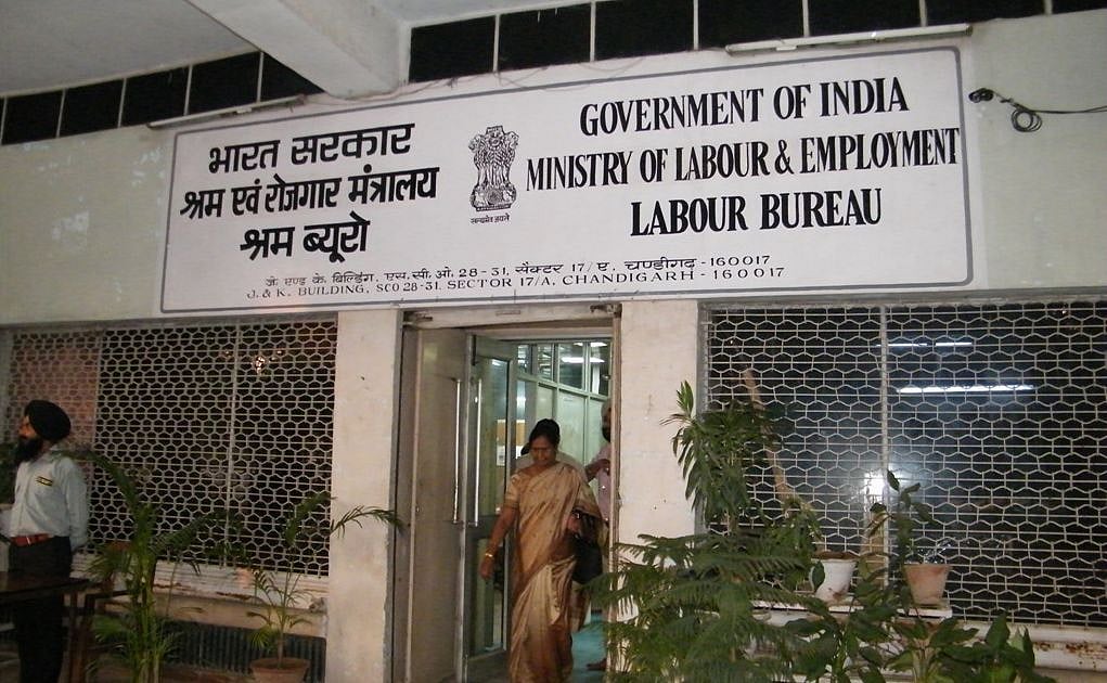 मुद्रा योजना से कितने मिले रोजगार और कितनी पैदा हुईं नौकरियां, इस रिपोर्ट को मोदी सरकार ने दबाया