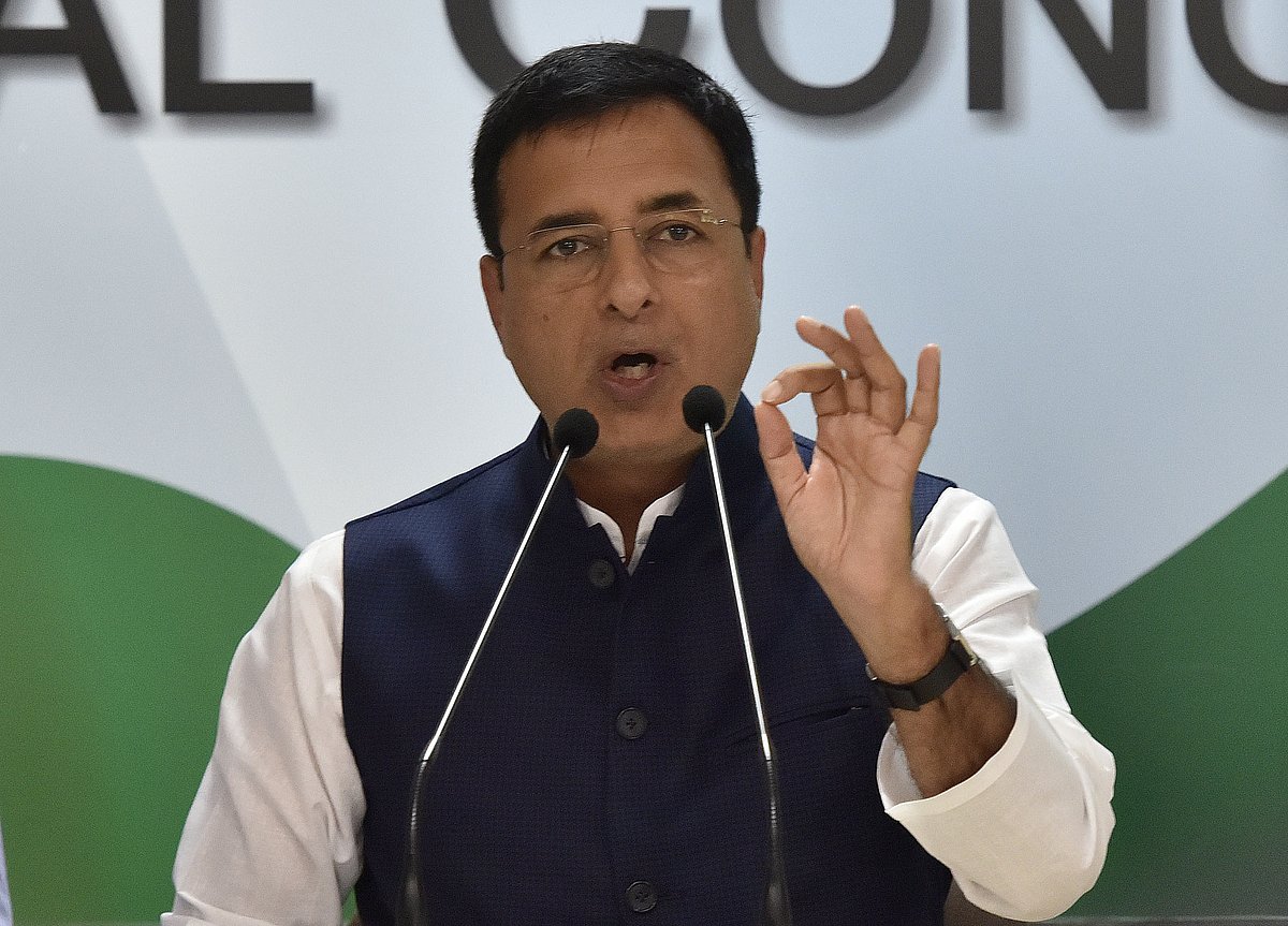 कांग्रेस का पीएम पर हमला, कहा- मोदी ने भगोड़ों को दिए करोड़ों, हम गरीबों को 72 हजार दे रहे तो उन्हें हो रहा दर्द