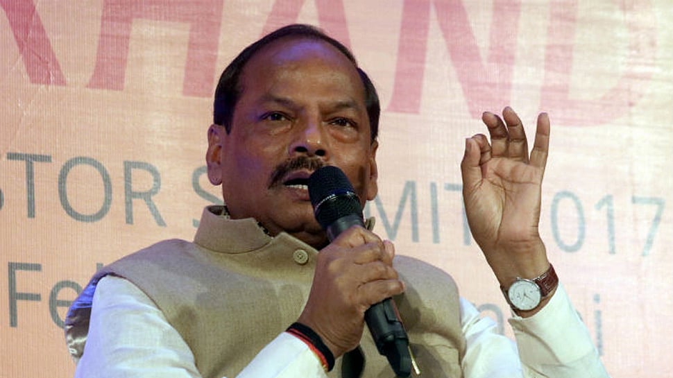  आचार संहिता का उल्लघंन करने पर रघुवर सरकार को चुनाव आयोग का नोटिस, सरकारी टैब के इस्तेमाल पर लगी रोक