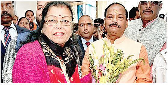 9 लाख रुपए सालाना कमाने वाली झारखंड महिला आयोग की अध्यक्ष को भी चाहिए प्रधानमंत्री आवास योजना में घर