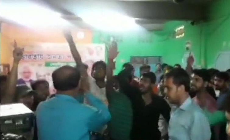 बीजेपी की लिस्ट आने के बाद फूटा कार्यकर्ताओं का गुस्सा, बंगाल के कूचबिहार से निसिथ को टिकट देने पर बवाल