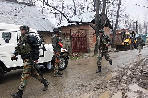 जम्मू-कश्मीर: हंदवाड़ा मुठभेड़ में 2 आतंकी ढेर, 5 जवान शहीद, 3 दिन बाद एनकाउंटर खत्म