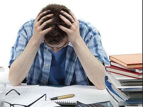 यूजीसी ने डिस्टेंस मोड के कई प्रोफेशनल कोर्स को किया बंद, देखिए पूरी लिस्ट 