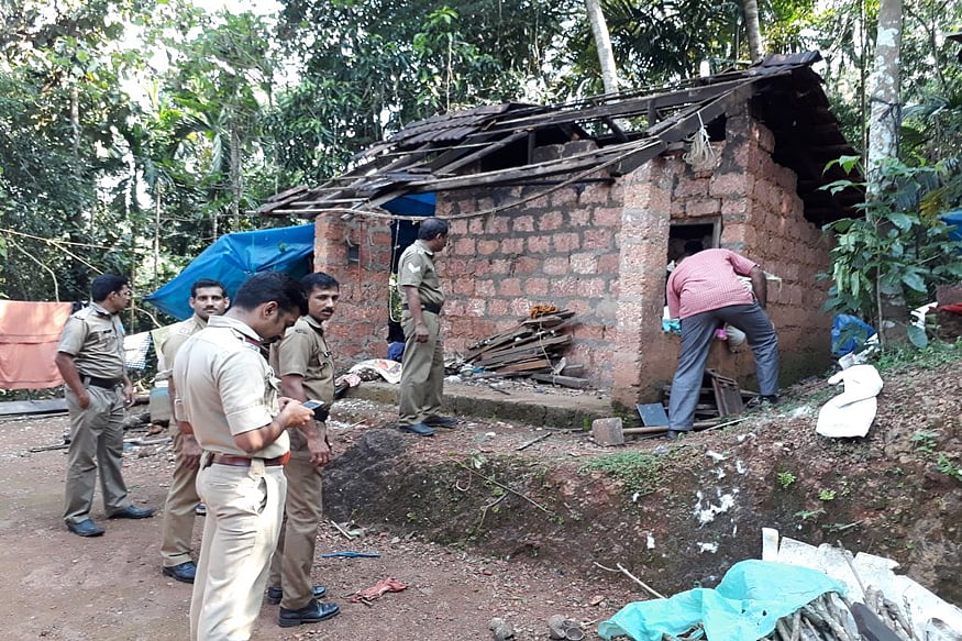 केरल: चुनाव से ठीक पहले आरएसएस कार्यकर्ता के घर से हथियार, बम बनाने का सामान बरामद, विस्फोट के बाद खुलासा