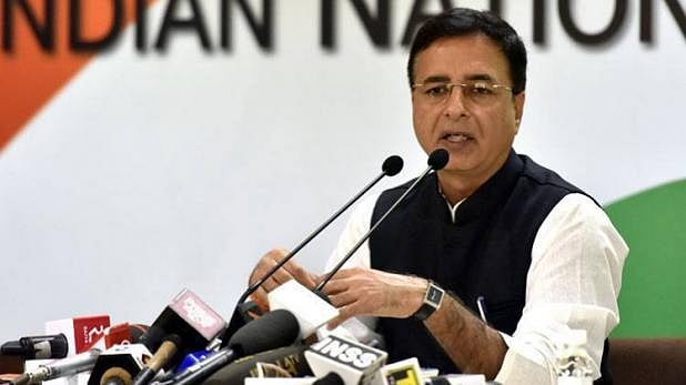 राफेल सौदे में रंगे हाथों पकड़ी गई चौकीदार की चोरी, दर्ज हो एफआईआर: कांग्रेस