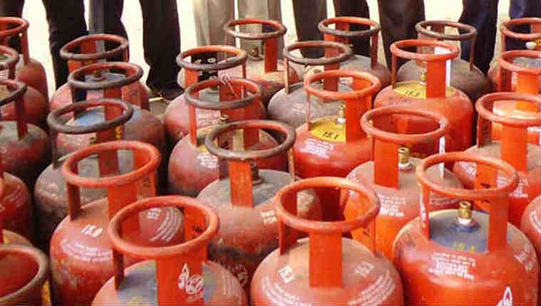 रसोई गैस और विमान ईंधन के दामों में इजाफा, जानिए अब कितनी ढीली होगी आपकी जेब 
