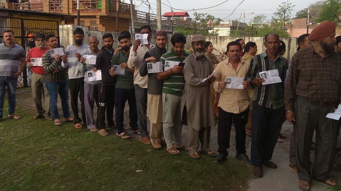 91 सीटों पर पहले चरण का मतदान समाप्त, त्रिपुरा-बंगाल में 80 फीसदी वोटिंग, जानिए कहां कितना हुआ मतदान 