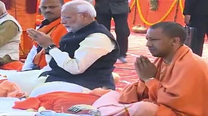 ‘मुनिया’ समीकरण से यूपी के पूर्वांचल में परेशान हैं मोदी भी और योगी भी