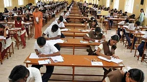 सीबीएसई के नए सत्र में 10वीं के छात्रों के मन से खत्म होगा गणित का खौफ, बोर्ड देगा दो विकल्प, जाने क्या है बदलाव