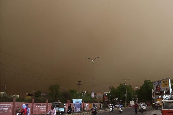 देश भर में तेज बारिश और आकाशीय बिजली का कहर, 40 लोगों की मरने की खबर, सबसे ज्यादा मौतें मध्य प्रदेश में हुई