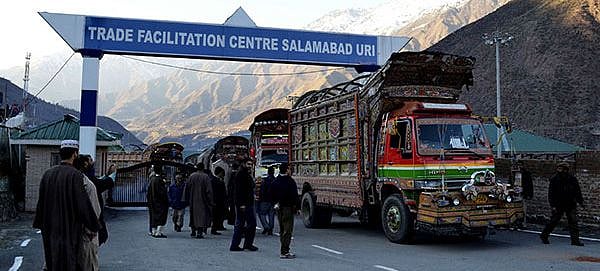 भारत ने पाकिस्तान के साथ सीमापार व्यापार पर लगाई पाबंदी, इस रास्ते का हो रहा था ड्रग तस्करी के लिए इस्तेमाल