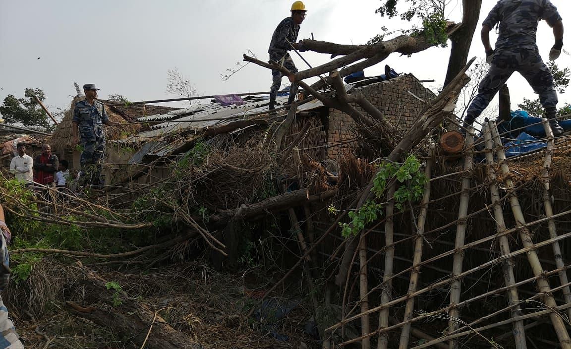 नेपाल में आंधी-तूफान से भारी तबाही, 27 लोगों की मौत, 400 से ज्यादा घायल