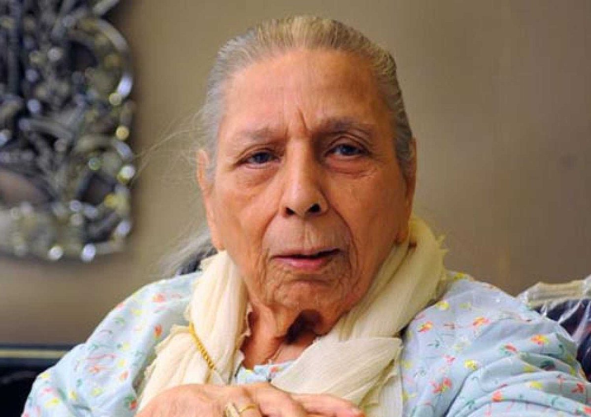 शमशाद बेगम: बांकपन और चुलबुलाहट भरी उस आवाज के सौ साल, जिसकी खनक के आगे फीके पड़ जाते थे साज़