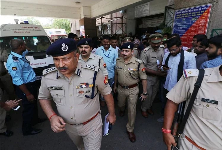 जिस जहरीली शराब ने ले ली यूपी में 17 लोगों की जान, वह  अब भी सरकारी ठेकों पर बेची जा रही -एडीजी का खुलासा