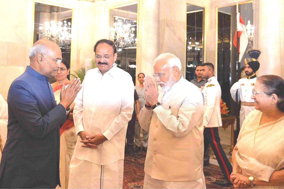 मृणाल पांडे का लेख: कहीं धर्म तो नहीं बन जाएगा सरकारी हिंदुत्व !