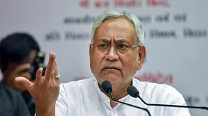 चुनाव के नतीजों से पहले बीजेपी-जेडीयू में एकमत नहीं, नीतीश बोले- धारा 370 नहीं होने देंगे खत्म
