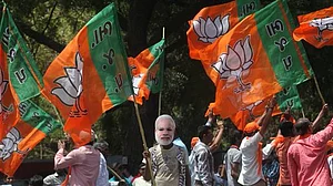 स्पष्ट बहुमत के साथ बीजेपी को फिर मिला संपूर्ण जनादेश, पीएम मोदी ने कहा यह देश की जीत