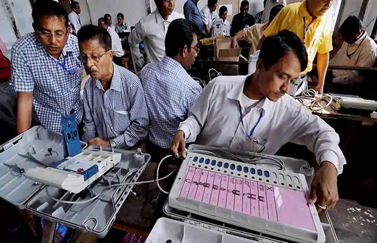 पूर्ण बहुमत या गठबंधन का साथ, बस कुछ देर में सामने आ जाएगा कौन करेगा अगले पांच साल तक देश पर राज 