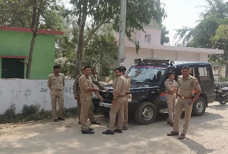 बरेली: पुलिस लाइन के ट्रांजिट हॉस्टल में महिला दारोगा की रस्सी से गला घोंट कर हत्या, सिर को भी पत्थर से कुचला
