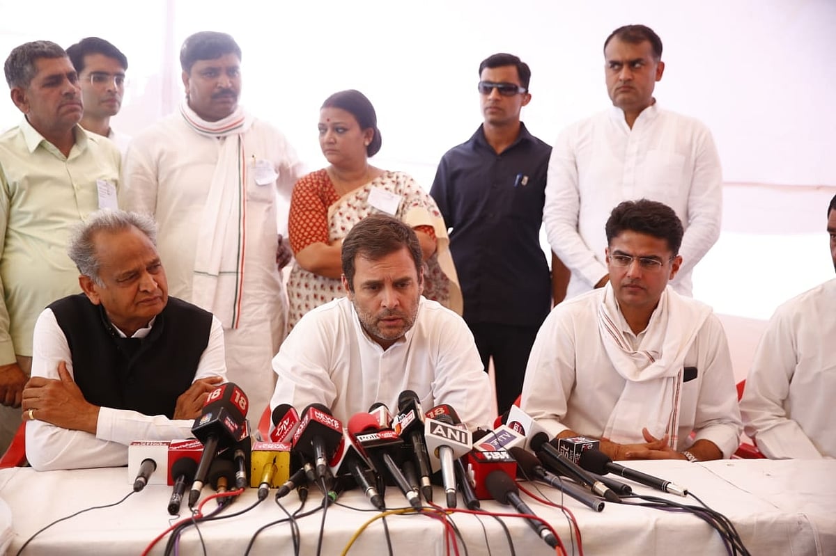अलवर गैंगरेप: राहुल गांधी ने की पीड़िता से मुलाकात, कहा- यह राजनीति नहीं, संवेदनाओं का मुद्दा है