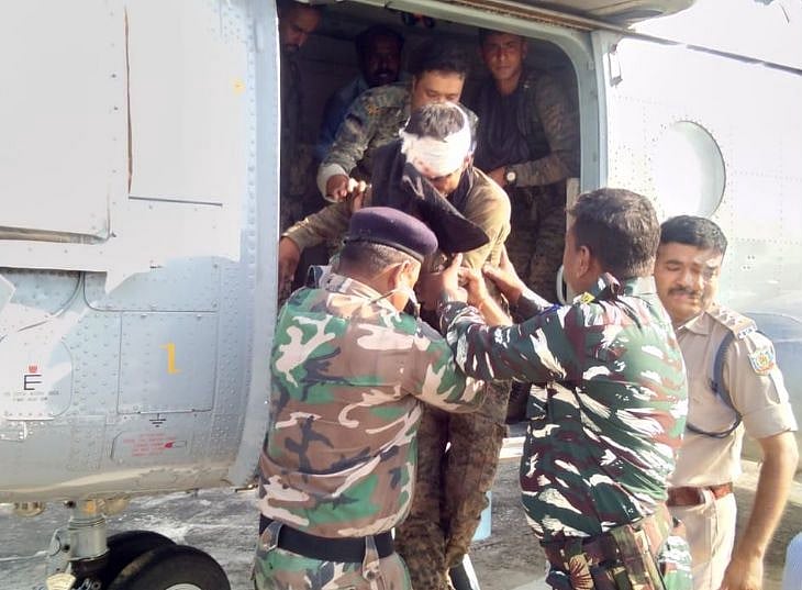 झारखंड: सरायकेला में नक्सलियों का तांडव, आईईडी धमाका कर सुरक्षा कर्मियों पर की फायरिंग, 11 जवान घायल